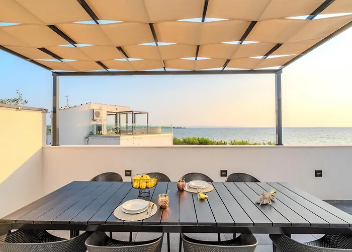 빌라 Beachfront Azzurro With Seaview