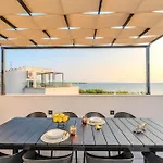 Villa Beachfront Azzurro With Seaview