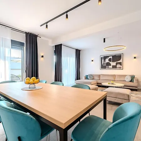 Beachfront Azzurro With Seaview Privlaka (Zadar)