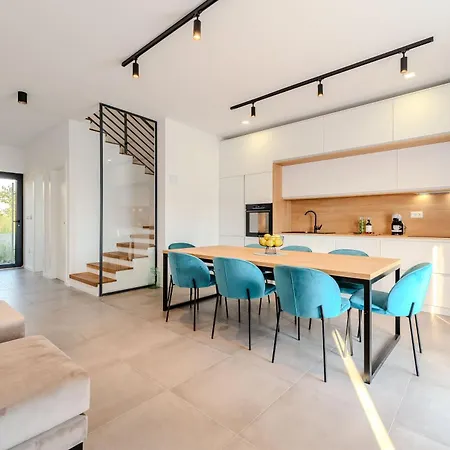 Beachfront Azzurro With Seaview Villa Privlaka
