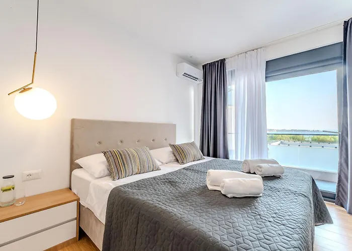 Beachfront Azzurro With Seaview * Privlaka (Zadar)