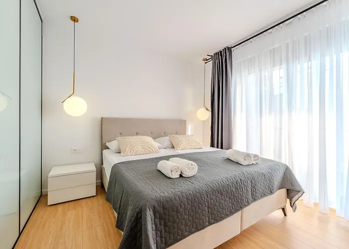 Villa Beachfront Azzurro With Seaview